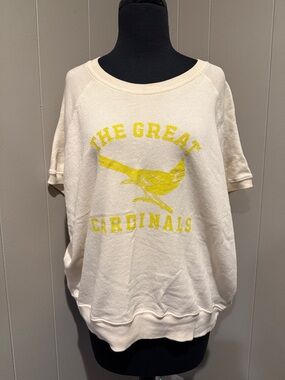 B38 THE GREAT. Women’s 2 Cream Short Sleeve Sweatshirt Yellow Cardinal Graphic